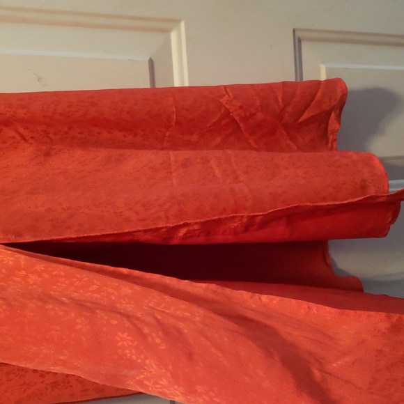 small red midi dress - Picture 2 of 4